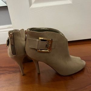 NEW Guess Shoes | Guess Open Toe Ankle Boots | Color: Beige/ Gold